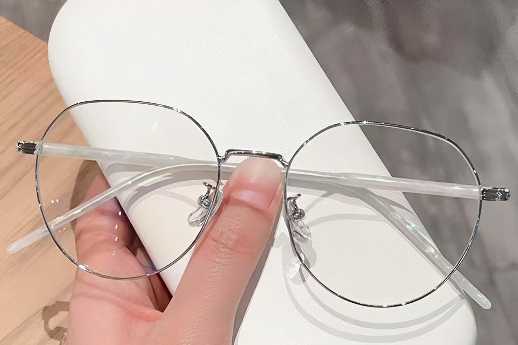 BS423-0499_Silver_Geometric_Metal_Glasses_front