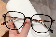 BS423-0511_Tortoiseshell_Oval_TR90_Glasses_front