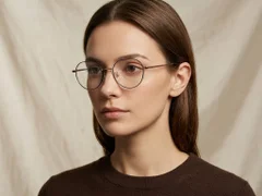 BS423-0553_Black_Geometric_Titanium_Glasses-tryon_female