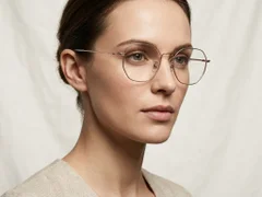 BS423-0593_Pink_Geometric_Titanium_Glasses-tryon_female