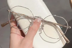 BS423-0613_Golden_Geometric_Metal_Glasses_front