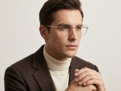 BS423-0649_Pink_Oval_Titanium_Glasses-tryon_male