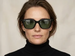 BS522-0209_Black_Rectangular_Acetate_sunglasses_corner-tryon_female