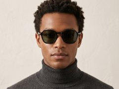 BS522-0220_Black_Oval_Acetate_sunglasses_corner-tryon_male