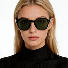 bs522-0220_black_oval_acetate_sunglasses_model