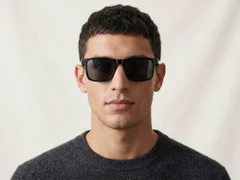 BS522-0228_Black_Rectangular_Acetate_sunglasses-tryon_male