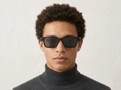 BS522-0240_Black_Rectangular_Acetate_sunglasses_corner-tryon_male
