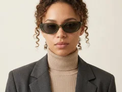 BS522-0249_Green_Butterfly_Acetate_sunglasses_corner-tryon_female
