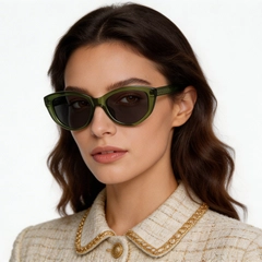 bs522-0254_green_butterfly_acetate_sunglasses_model