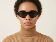 BS522-0256_Black_Butterfly_Acetate_sunglasses_corner-tryon_female