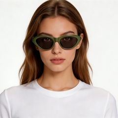 bs522-0257_green_butterfly_acetate_sunglasses_model
