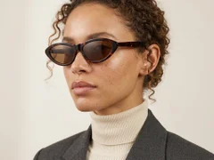 BS522-0260_Tortoiseshell_Butterfly_Acetate_sunglasses-tryon_female