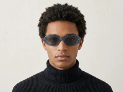 BS522-0262_Blue_Oval_Acetate_sunglasses_corner-tryon_male
