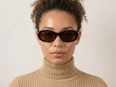 BS522-0265_Tortoiseshell_Oval_Acetate_sunglasses-tryon_female