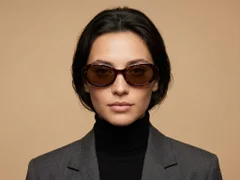 BS522-0270_Tortoiseshell_Oval_Acetate_sunglasses-tryon_female