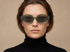 BS522-0277_Green_Butterfly_Acetate_sunglasses-tryon_female