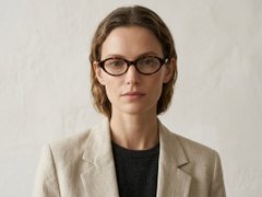 BS522-0435_Tortoiseshell_Oval_Acetate_Glasses-tryon_female