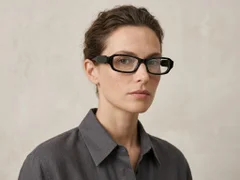 BS522-0485_Black_Rectangular_Acetate_Glasses-tryon_female