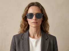 BS824-0350_Grey_Aviator_Metal_Sunglasses-tryon_female