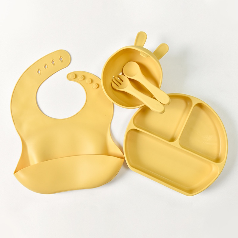 Ensemble d'alimentation en silicone pour bébé avec plaque à ventouse et bavoir - 5 pièces