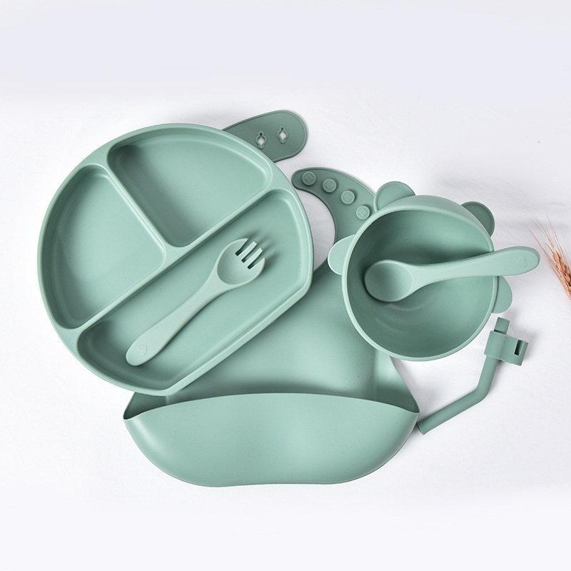 Set per la pappa del bambino in silicone da 7 pezzi con piattino a ventosa e bavaglino