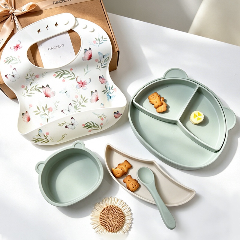 Baby Silicone Feeding Set with Suction Plate & Bib