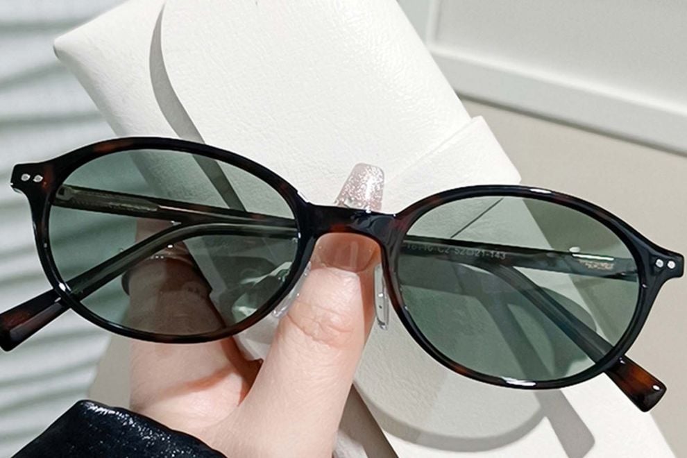 Oval Tortoiseshell TR90 Sunglasses #BS0406-0673