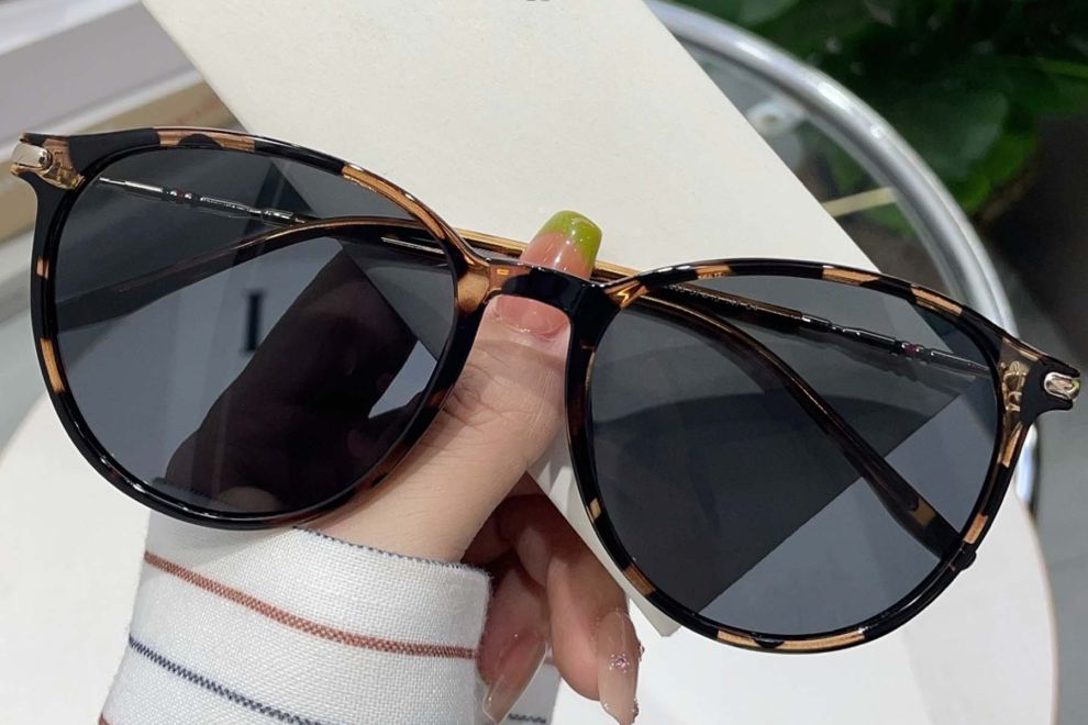 Oval Tortoiseshell TR90 Sunglasses #BS0824-0043