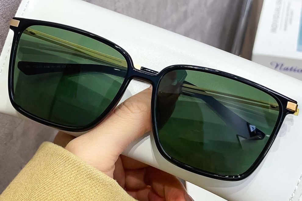 Rectangular Black TR90 Sunglasses #BS0824-0071