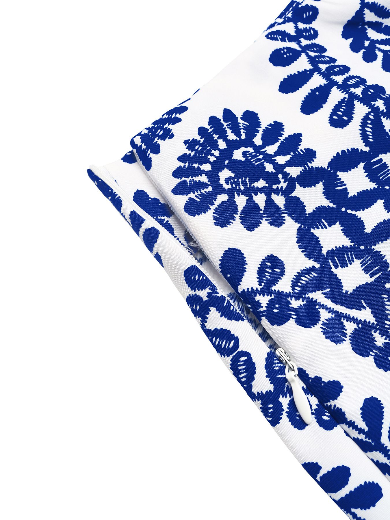 Falda pantalón cruzada con estampado floral azul y blanco y lazo lateral