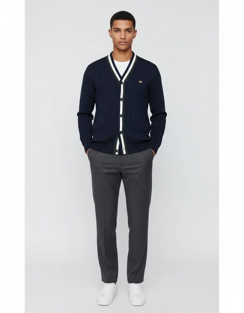 V-Neck Color-Blocked Long-Sleeved Men’s Cardigan for Breathable Casual Winter Comfort