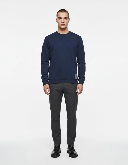 Men's Loose Fit Crew Neck Solid Color Long-Sleeved Autumn Sweatshirt