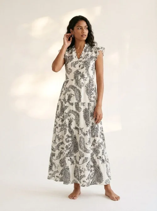 Maxikleid mit Paisley-Muster, V-Ausschnitt und Stufenrock – Boho-Sommerstil