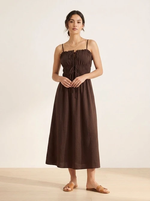 Robe midi à bretelles fines et volants pour femme
