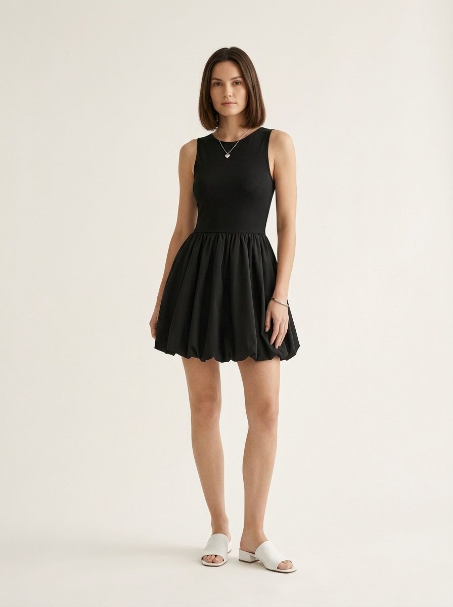 Mini abito a bolle nero a coste senza maniche