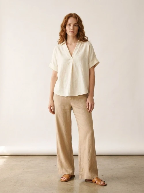 Women's Off-White V-Neck Collared Button Back Blouse