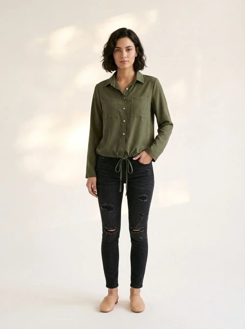 Women's Drawstring Hem Button-Up Shirt with Pockets