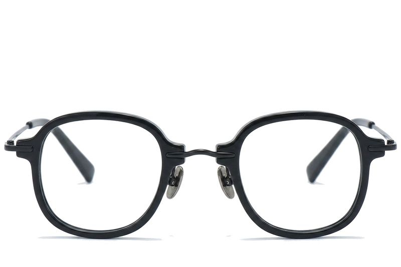 Occhiali ovali in titanio nero #BS0218-0205