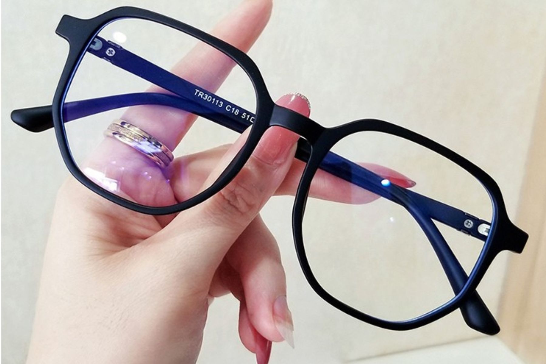 Lunettes géométriques noires TR90 #BS0406-0126