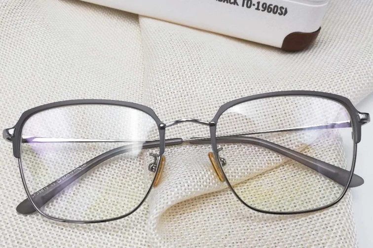 Rechteckige graue Metallbrille #BS0406-0442
