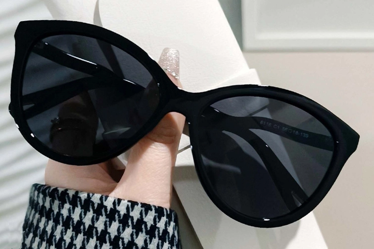 Butterfly Black TR90 Sunglasses #BS0406-0676