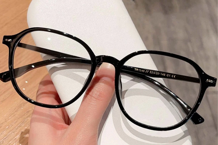 Geometrische schwarze TR90-Brille #BS0423-0043
