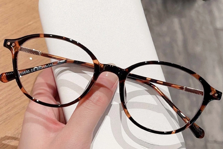 Gafas ovaladas TR90 de carey #BS0423-0098