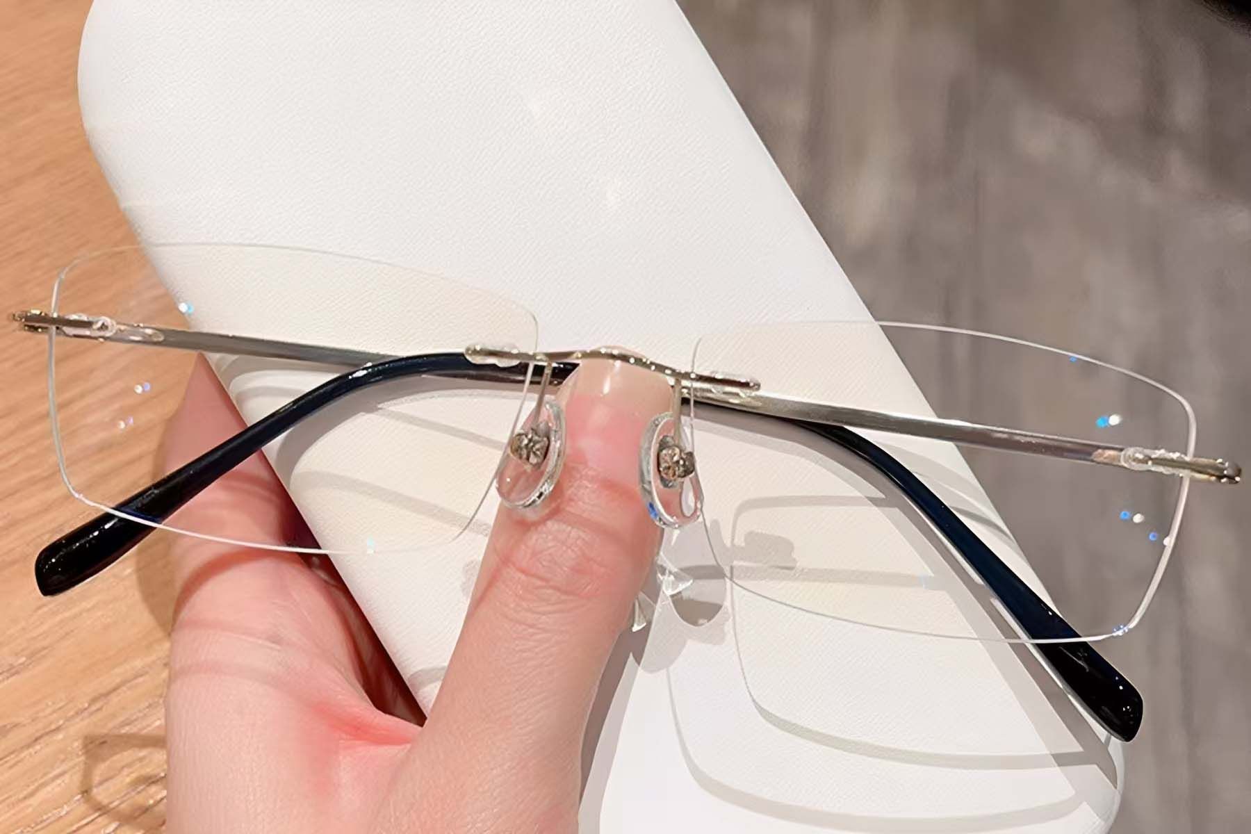 Invisible Golden Titanium Glasses #BS0423-0229