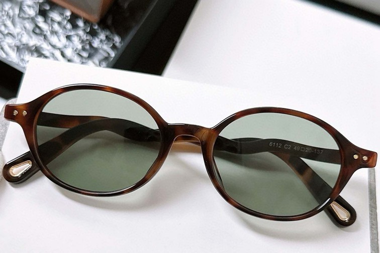 Gafas de sol ovaladas TR90 con diseño de carey #BS0824-0022