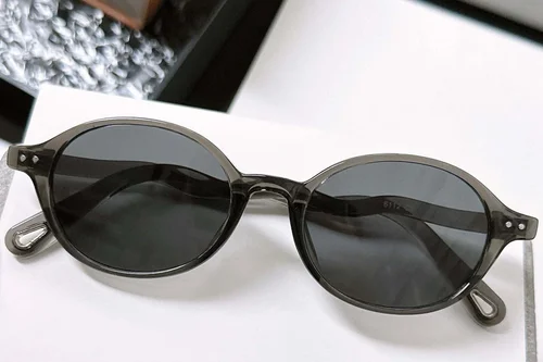 Lunettes de soleil ovales grises TR90 #BS0824-0023