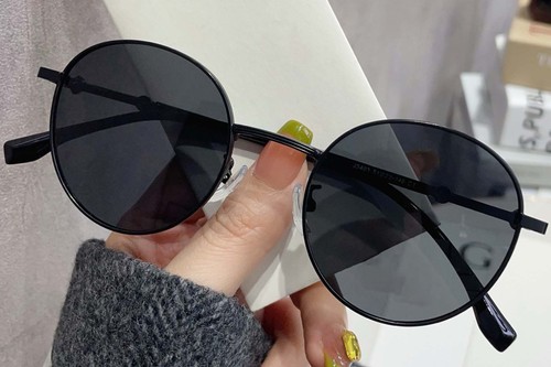 Lunettes de soleil ovales en métal noir #BS0824-0031