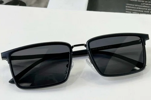 Lunettes de soleil rectangulaires noires TR90 #BS0824-0058