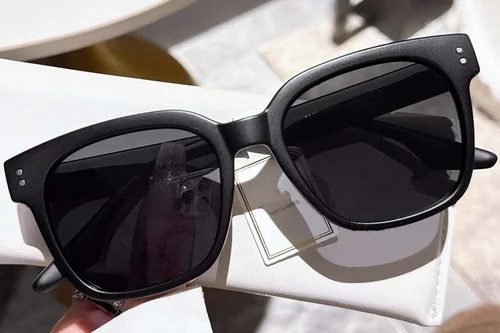 Lunettes de soleil rectangulaires noires TR90 #BS0824-0078