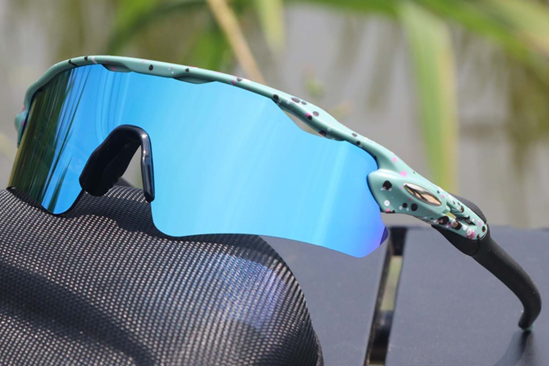 Rectangular Green TR90 Sunglasses #BS1725-0040